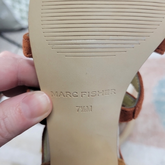 Marc Fisher Frayz Sandal Size 7.5 - Picture 6 of 9